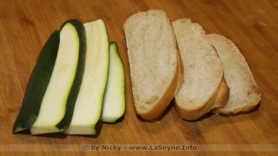 Bruschetta à la Courgette grillée, Sauce Tomate et Pecorino frais