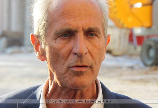 Hubert Falco dénonce l'accueil solennel des ex-otages par Macron