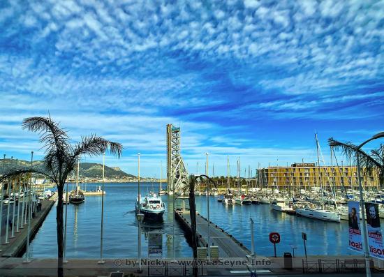 Le Port et le Pont de La Seyne, le 22/02/2022