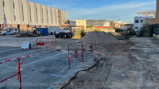 Agrandissement du Parking des Esplageolles (Passage de 22 à 40 Places) par la MÉTROPOLE YtTOULON PROVENCE MÉDITERRANÉE