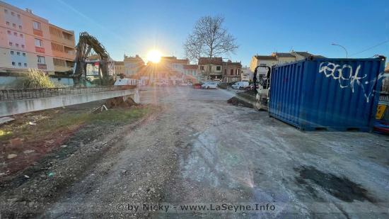 Agrandissement du Parking des Esplageolles (Passage de 22 à 40 Places) par la MÉTROPOLE YtTOULON PROVENCE MÉDITERRANÉE