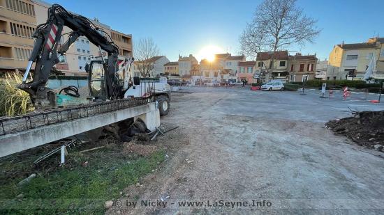 Agrandissement du Parking des Esplageolles (Passage de 22 à 40 Places) par la MÉTROPOLE YtTOULON PROVENCE MÉDITERRANÉE