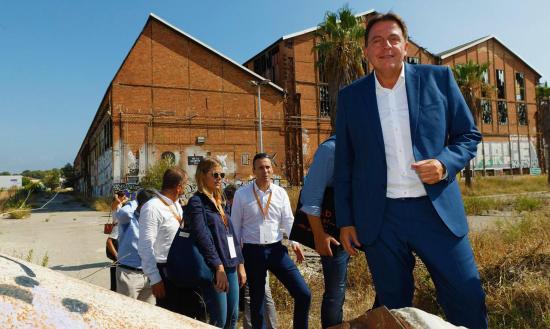 aménagement du pôle de loisirs dans les anciens Ateliers mécaniques allait débuter très prochainement. Photo Dominique Leriche