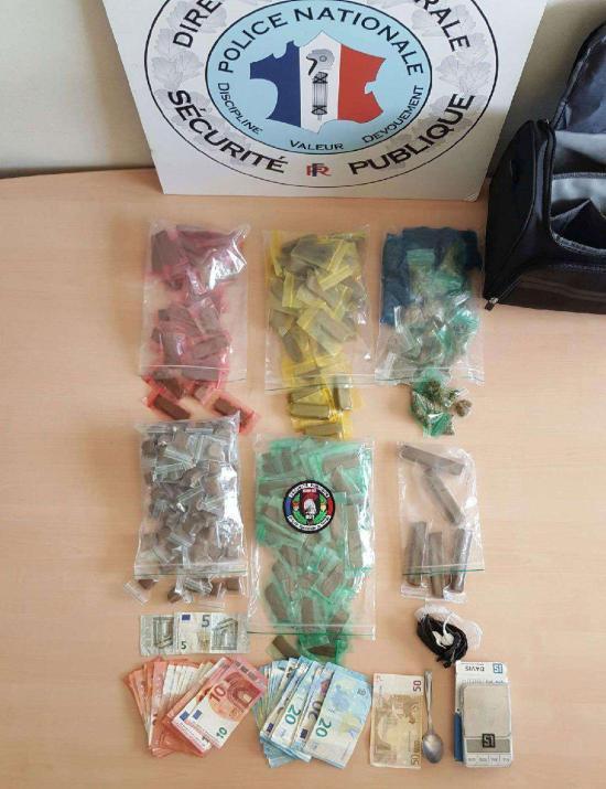 Un ado de 15 ans encagoulé interpellé avec de la drogue à La Seyne