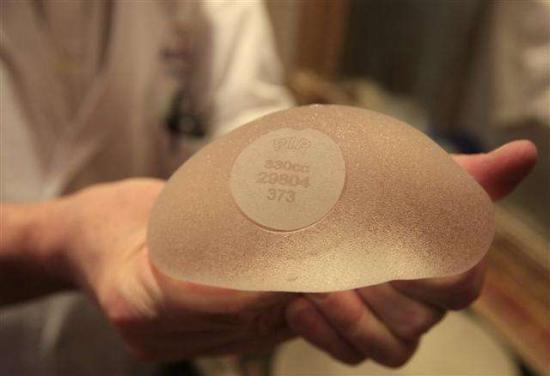 Scandale des prothèses mammaires PIP: la cour de cassation confirme l'essentiel des condamnations