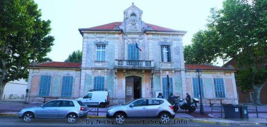 La Seyne sur Mer - La Bourse du Travail