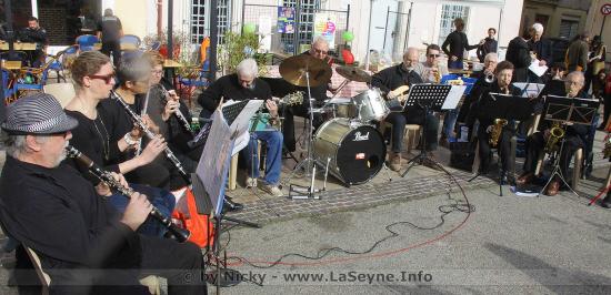 L'Orchestre de Bal Cacophonix cherche de nouveaux Musiciens