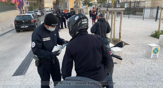 Un Contrôle des Incivilités en Deux-Roues devant les Maristes ce Mardi 30/11/2021