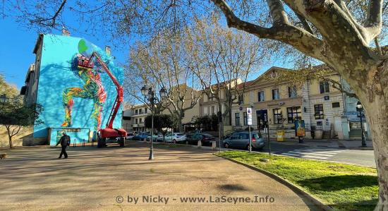 Une nouvelle Oeuvre graphique murale sur le Square Anatole France à La Seyne