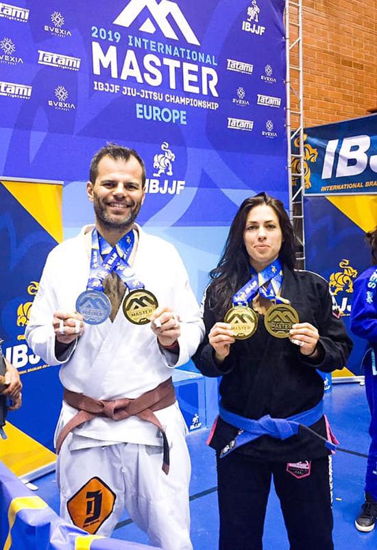 La Seynoise Jenna Blosse a décroché 2 Médailles: Championne d'Europe Absolute Jiu Jitsu