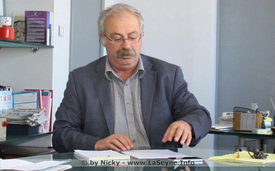 Un Communiqué Maire, Marc Vuillemot, relatif aux Changements d'Organigramme au Sein de la Mairie