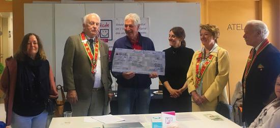 Remise de Chèque de l'Ordre des Anysetiers, Commanderie de Toulon la Royale à l'Association CAP'Ecole