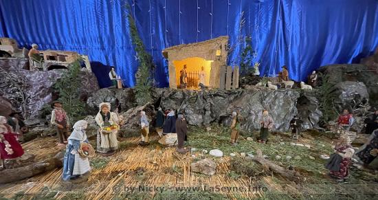 Noël 2021: Un Concours de Crèches familiales