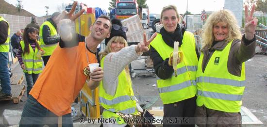 Gilets Jaunes: Grand Rassemblement ce Vendredi 04/01/2019 à partir de 17h00 - la Place de la Lune