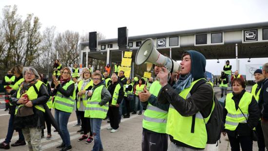 Gilets jaunes - 29/11/2018: les entrées et sorties à l'échangeur de la Ciotat fermées