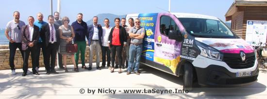 Un Minibus pour le Service Jeunesse à La Seyne sur Mer Un Minibus pour le Service Jeunesse à La Seyne sur Mer