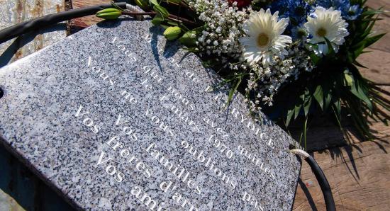 Dépôt d’une Plaque commémorative sur l’Épave de l’Eurydice par la Marine nationale Dépôt d’une Plaque commémorative sur l’Épave de l’Eurydice par la Marine nationale