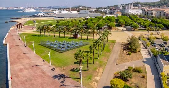 Une Ferme d'Eau Potable innovante s'installe au Parc de La Navale de La Seyne Une Ferme d'Eau Potable innovante s'installe au Parc de La Navale de La Seyne