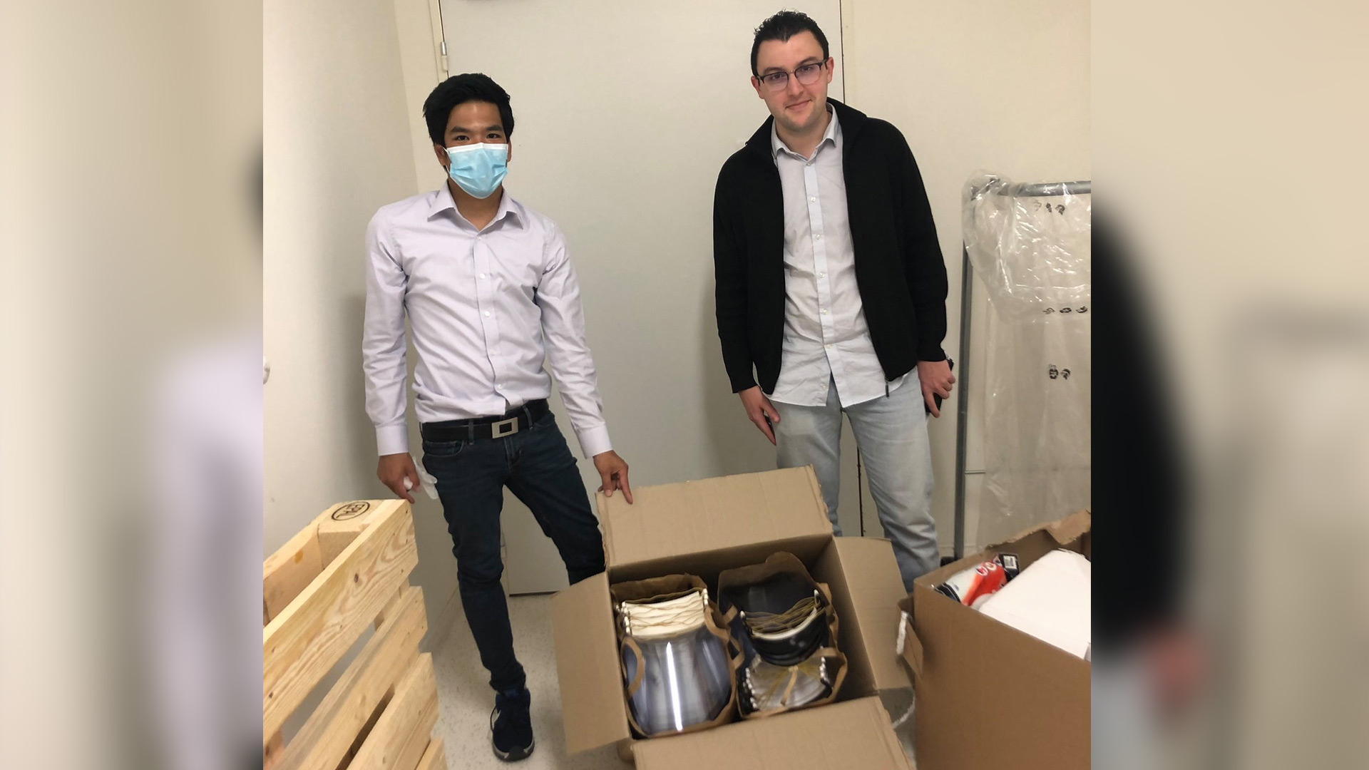 #Coronavirus #Covid19: Deux jeunes Seynois ont financé et récupéré du Matériel de Protection pour les Hôpitaux - #Coronavirus #Covid19: Deux jeunes Seynois ont financé et récupéré du Matériel de Protection pour les Hôpitaux -