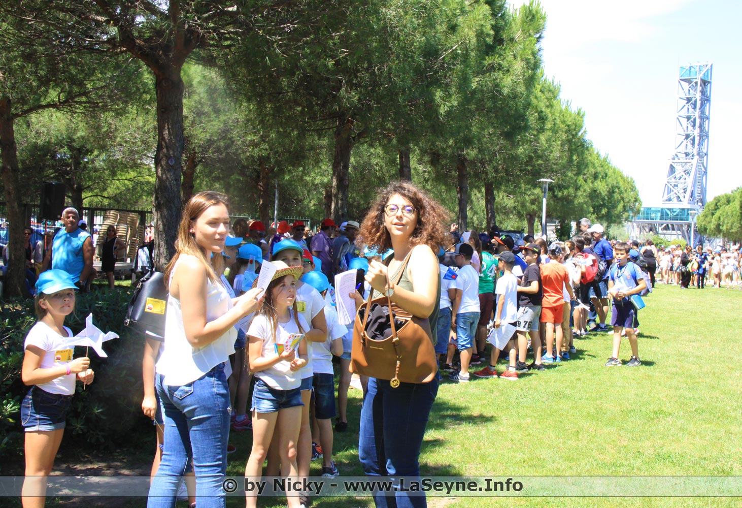 Fête des Classes de la Navale: Passage de la Porte des Chantiers, le Vendredi 15 Juin 2018 -