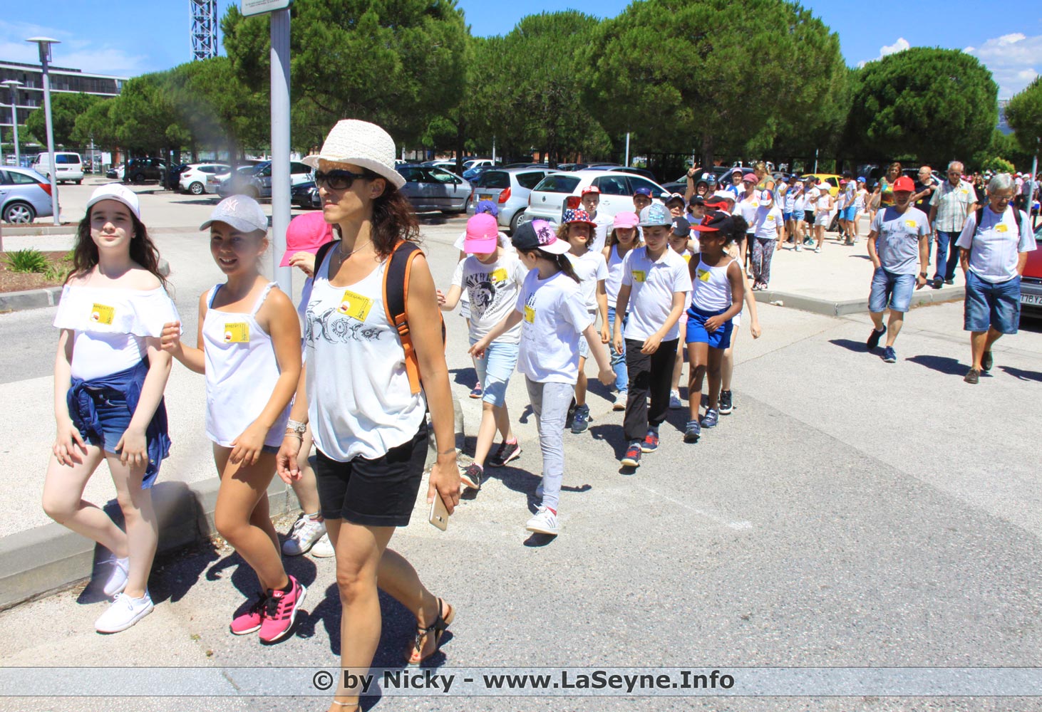 Fête des Classes de la Navale: Passage de la Porte des Chantiers, le Vendredi 15 Juin 2018 -