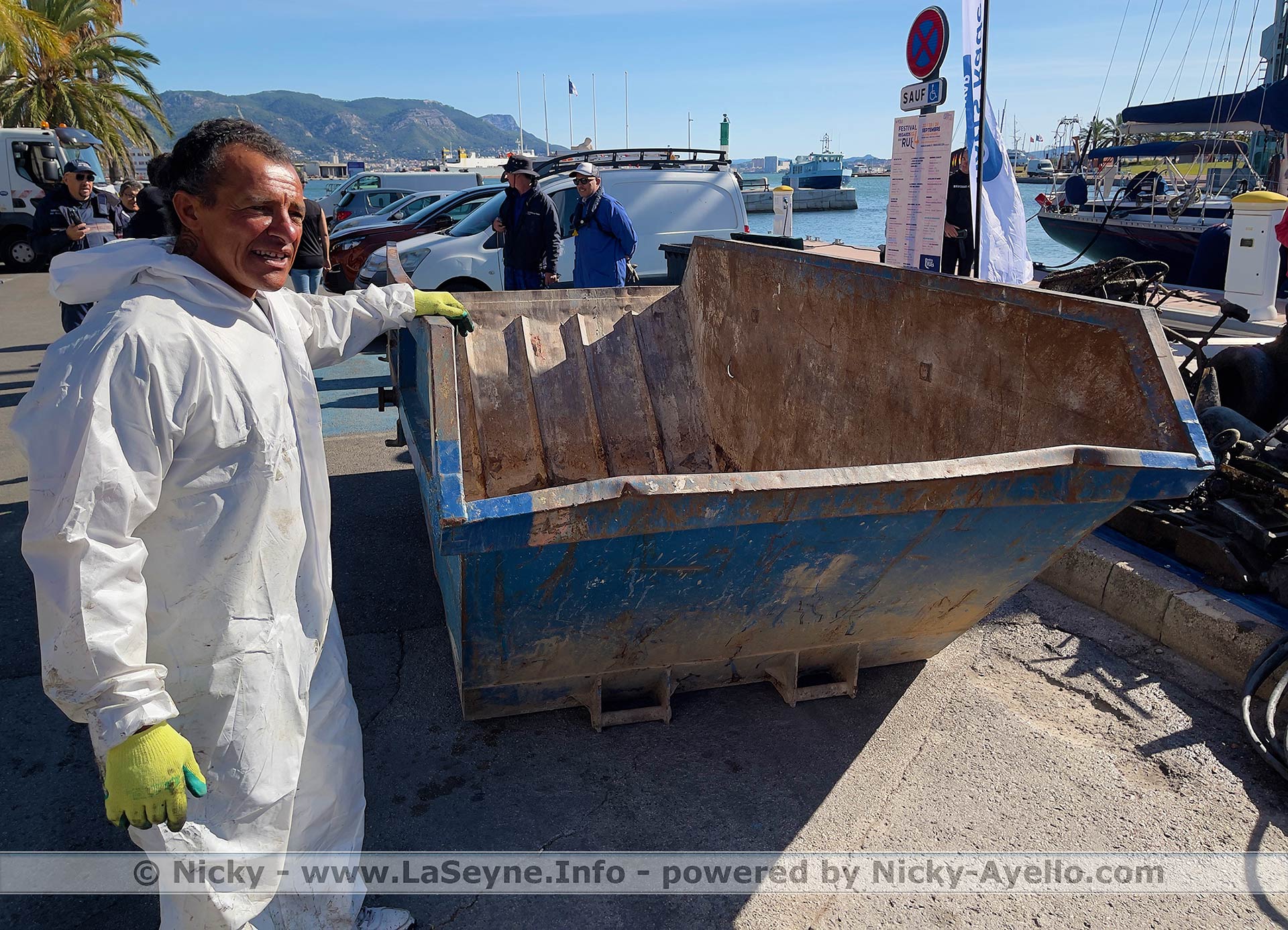 La Ville de La Seyne sur Mer, la Brigades d'Intérêt Général et la CCI du Var se mobilisent pour un Port plus propre - La Ville de La Seyne sur Mer, la Brigades d'Intérêt Général et la CCI du Var se mobilisent pour un Port plus propre -