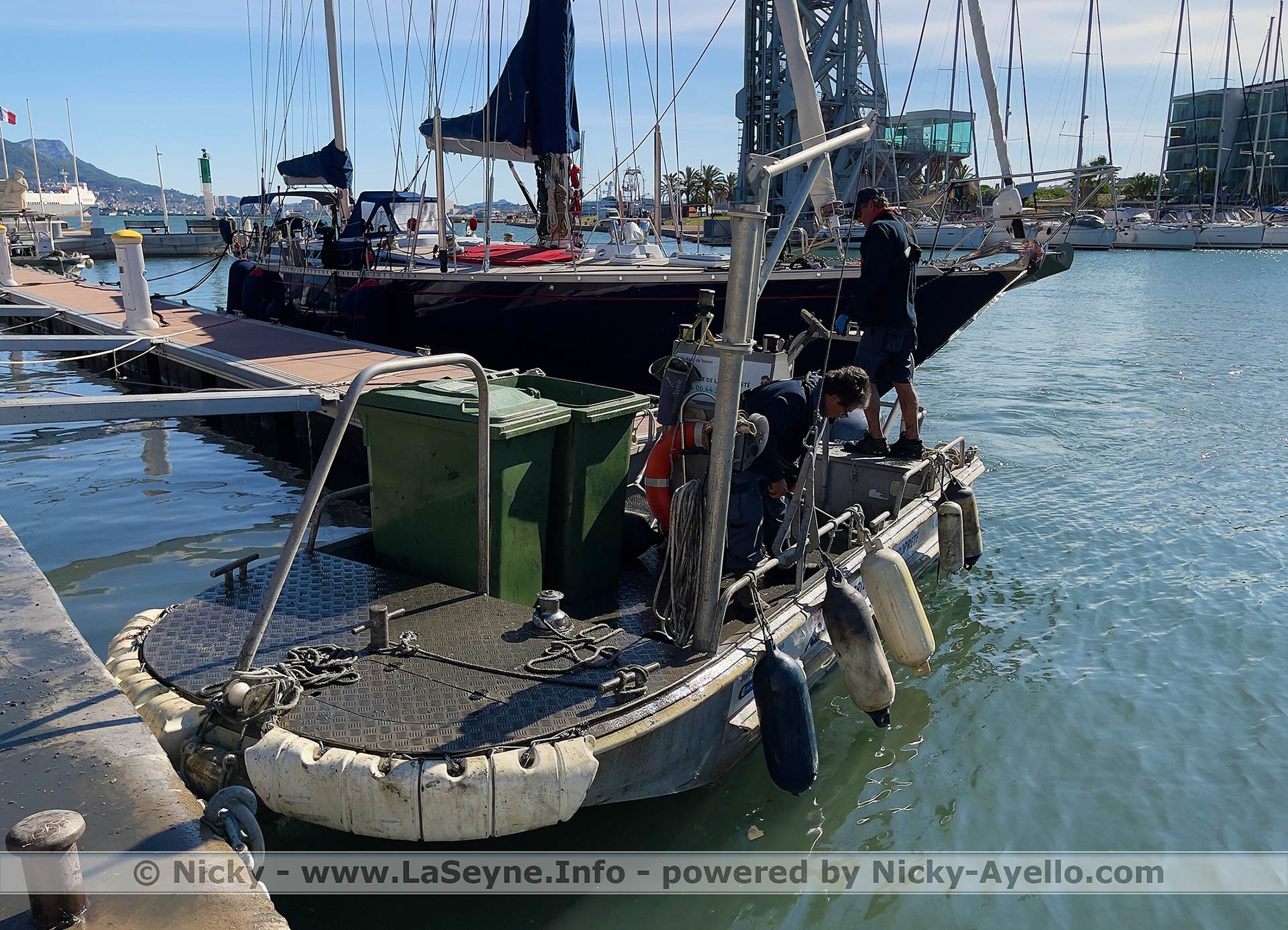 La Ville de La Seyne sur Mer, la Brigades d'Intérêt Général et la CCI du Var se mobilisent pour un Port plus propre - La Ville de La Seyne sur Mer, la Brigades d'Intérêt Général et la CCI du Var se mobilisent pour un Port plus propre -